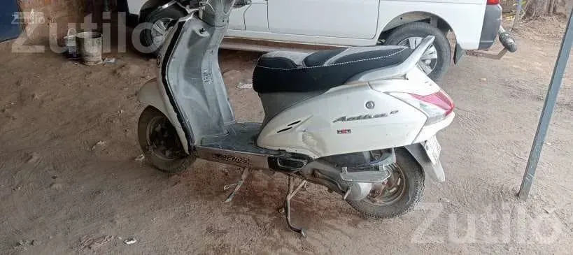 Honda Activa 3G 2016 Scooter in Good Condition - Bikes - Anand City - Image 5