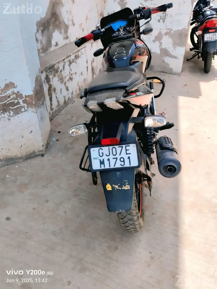 Bajaj Pulsar 125 Bike 2023 Model - Bikes - Siddhpur - Image 3