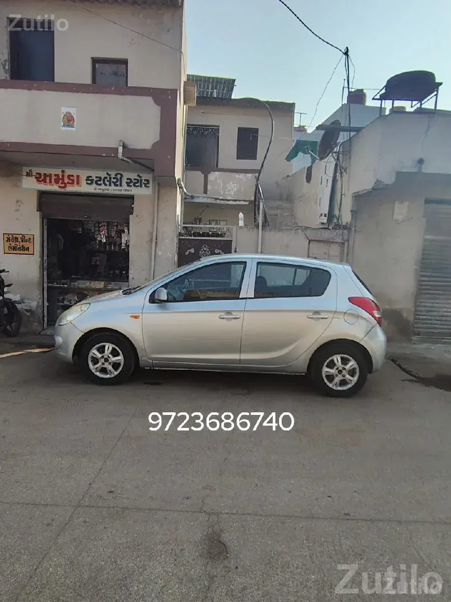 Hyundai i20 Silver Hatchback Car - કાર - જામજોધપુર - Image 3