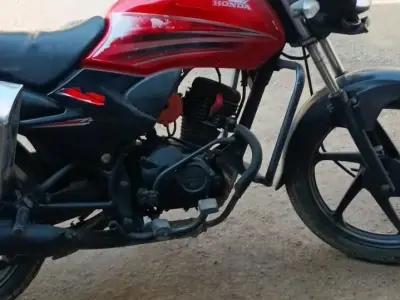 ડ્રીમ યુગા ગાડી વેચવાની છે
