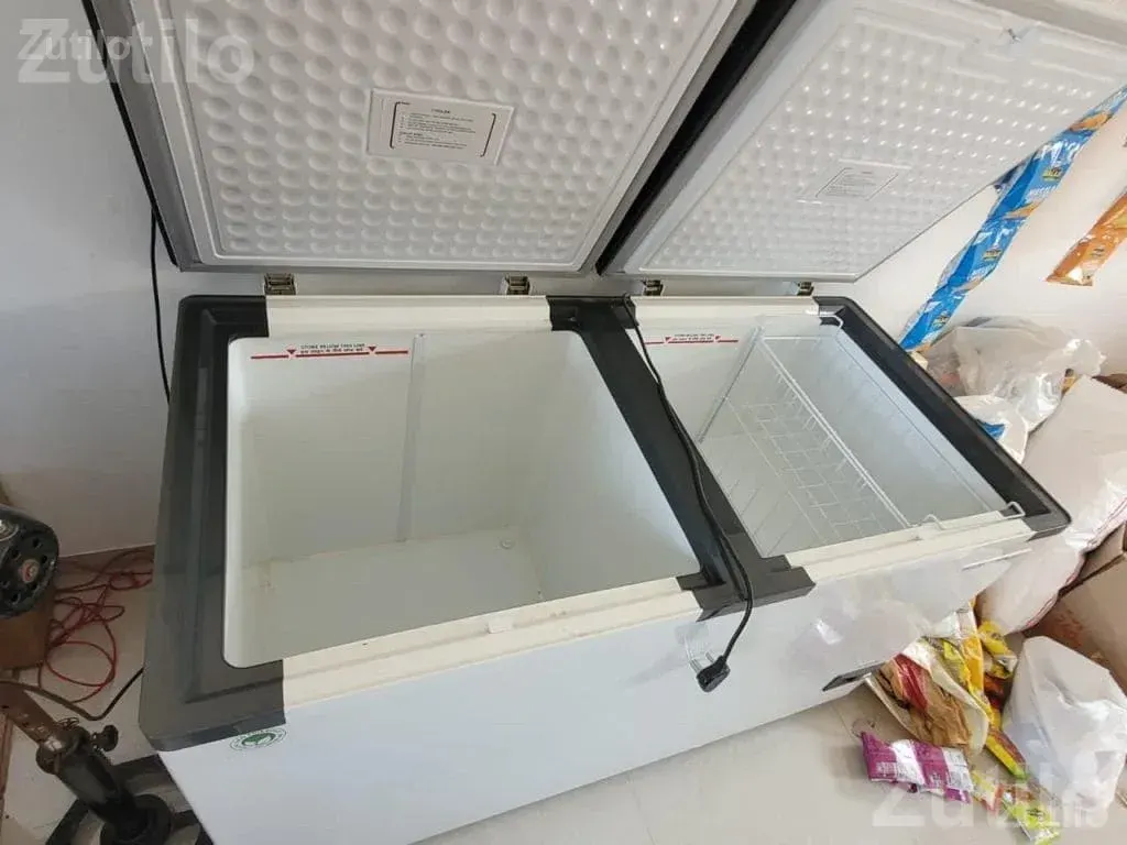 Double Door Ice Cream Freezer 2 Years Old - Refrigerators - Jamjodhpur - Image 3