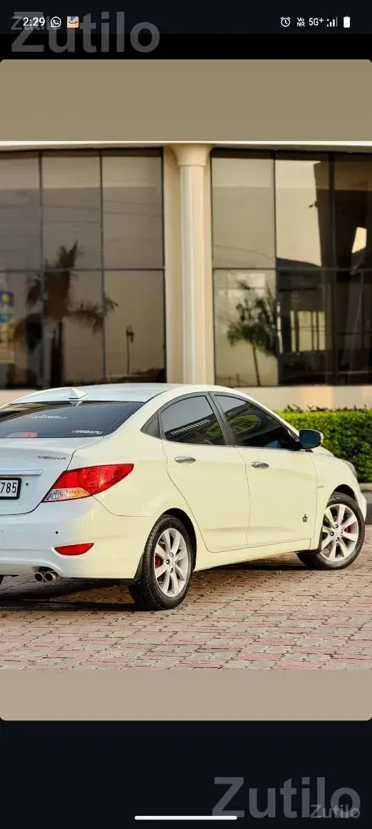 Hyundai Verna 1.6 2012 Manual Car - Cars - Sutrapada - Image 2