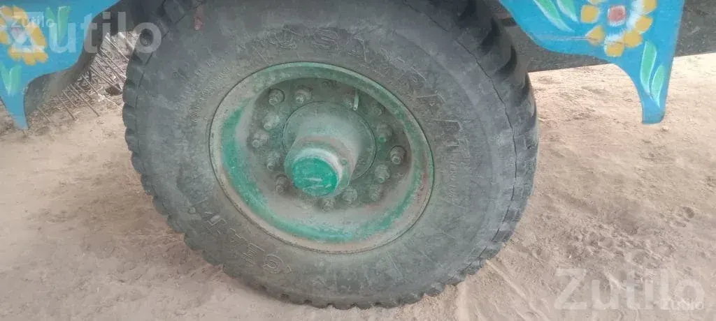Used Trolley Tyre with Rim - Auto Parts - Palanpur - Image 3