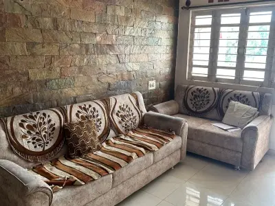 2 set of Sofa(4+2)