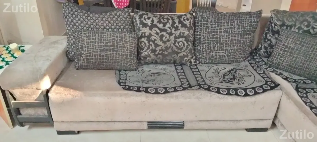 L shap sofa set with pillows - સોફા સેટ અને કાઉચ - અમદાવાદ શહેર - Image 3