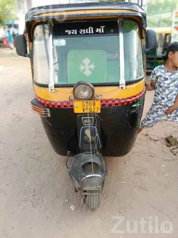 2010 Auto Rickshaw with New Tyres - Auto Rickshaws - Deesa - Image 2
