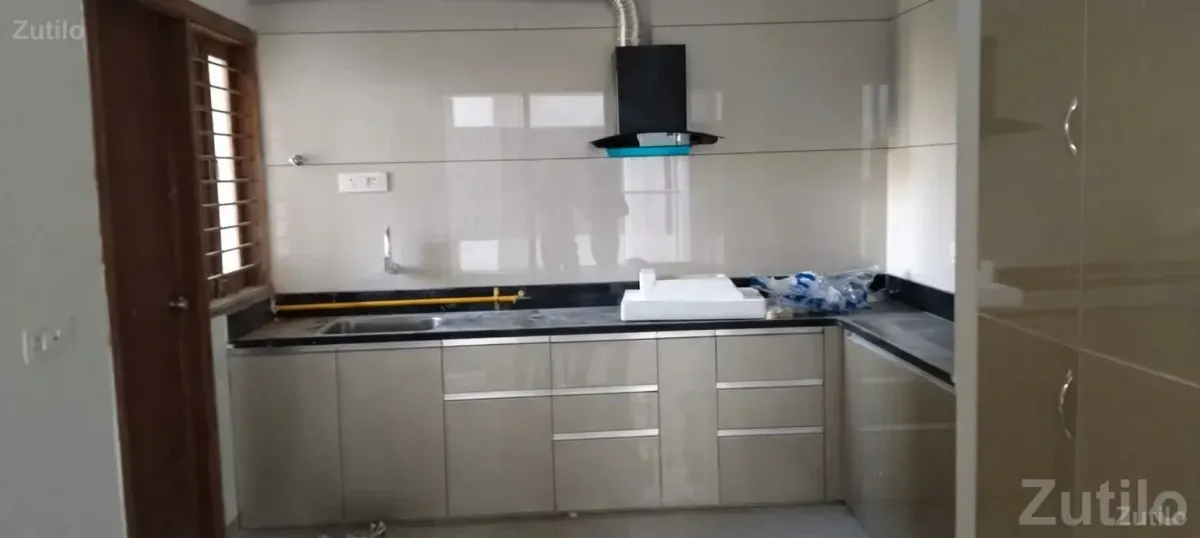 4 BHK Penthouse for Sale in Sargasan - ઘર વેચાણ માટે - પેથાપુર - Image 4