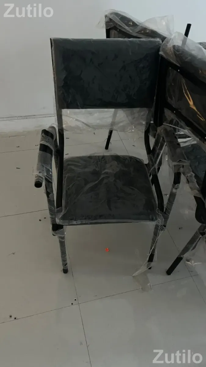 Student chair - Chairs, Stools & Seating - Vadodara City - Image 1