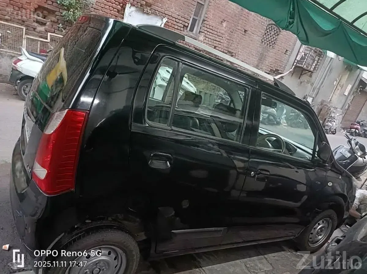 Black Maruti WagonR Used Petrol Car - કાર - અમદાવાદ શહેર - Image 2