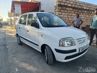 Hyundai Santro 2013 White Top Condition Hyundai Santro 2013 White Top Condition
