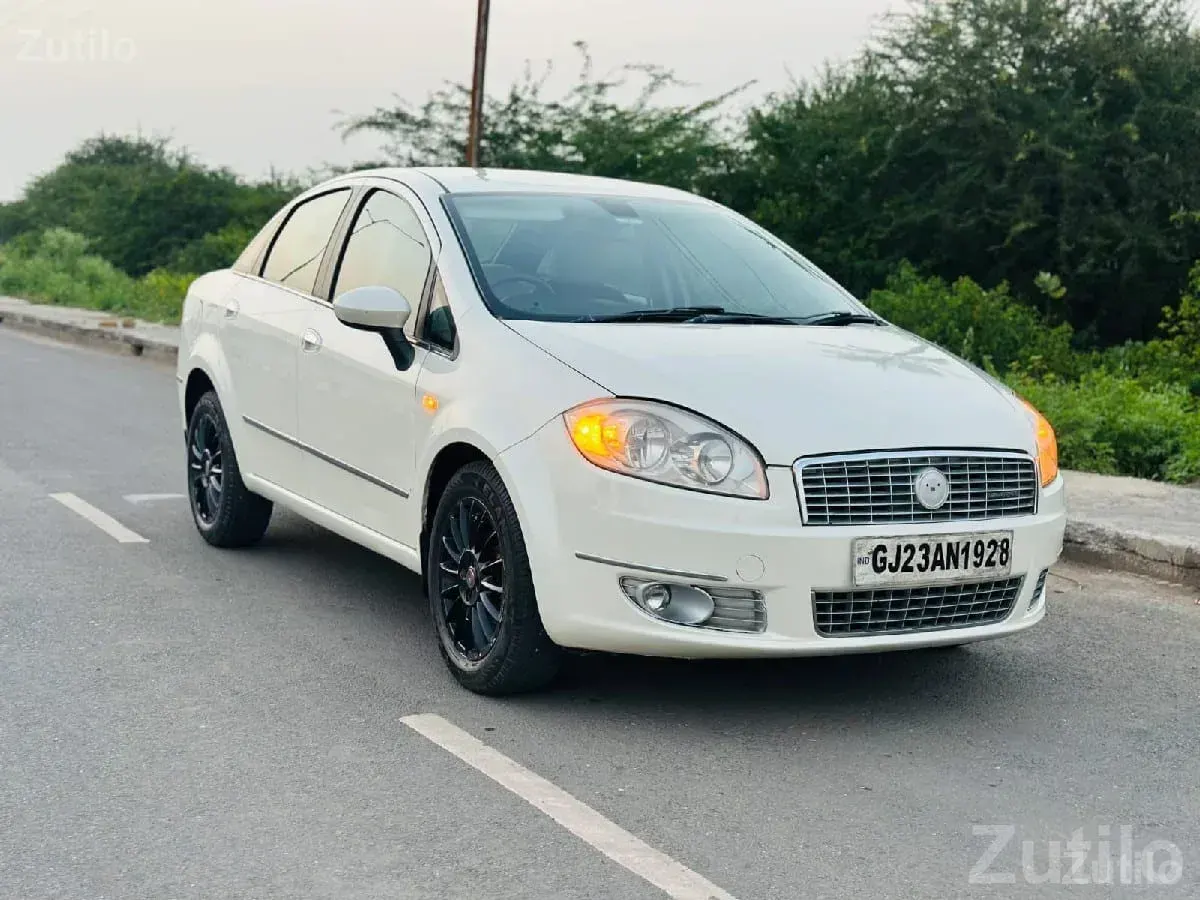 Fiat Linea White Sedan for Sale - Cars - Una - Image 3