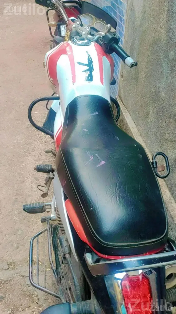 Bajaj V15 Motorcycle for Sale - Bikes - Vanthali - Image 2
