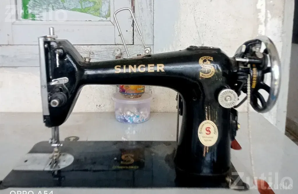 Singer Sewing Machine Used 2 Months with Bill - Textile Machinery - Unjha - Image 4