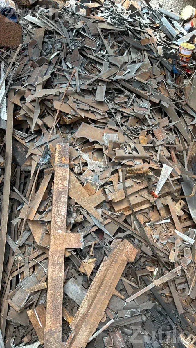Used Tyres and Scrap Iron for Wholesale - ઓટો પાર્ટ્સ - રાજકોટ શહેર - Image 3