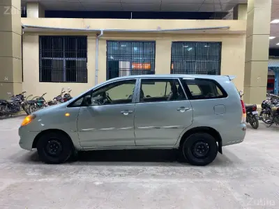 TOYOTA INNOVA G4 TOYOTA INNOVA G4