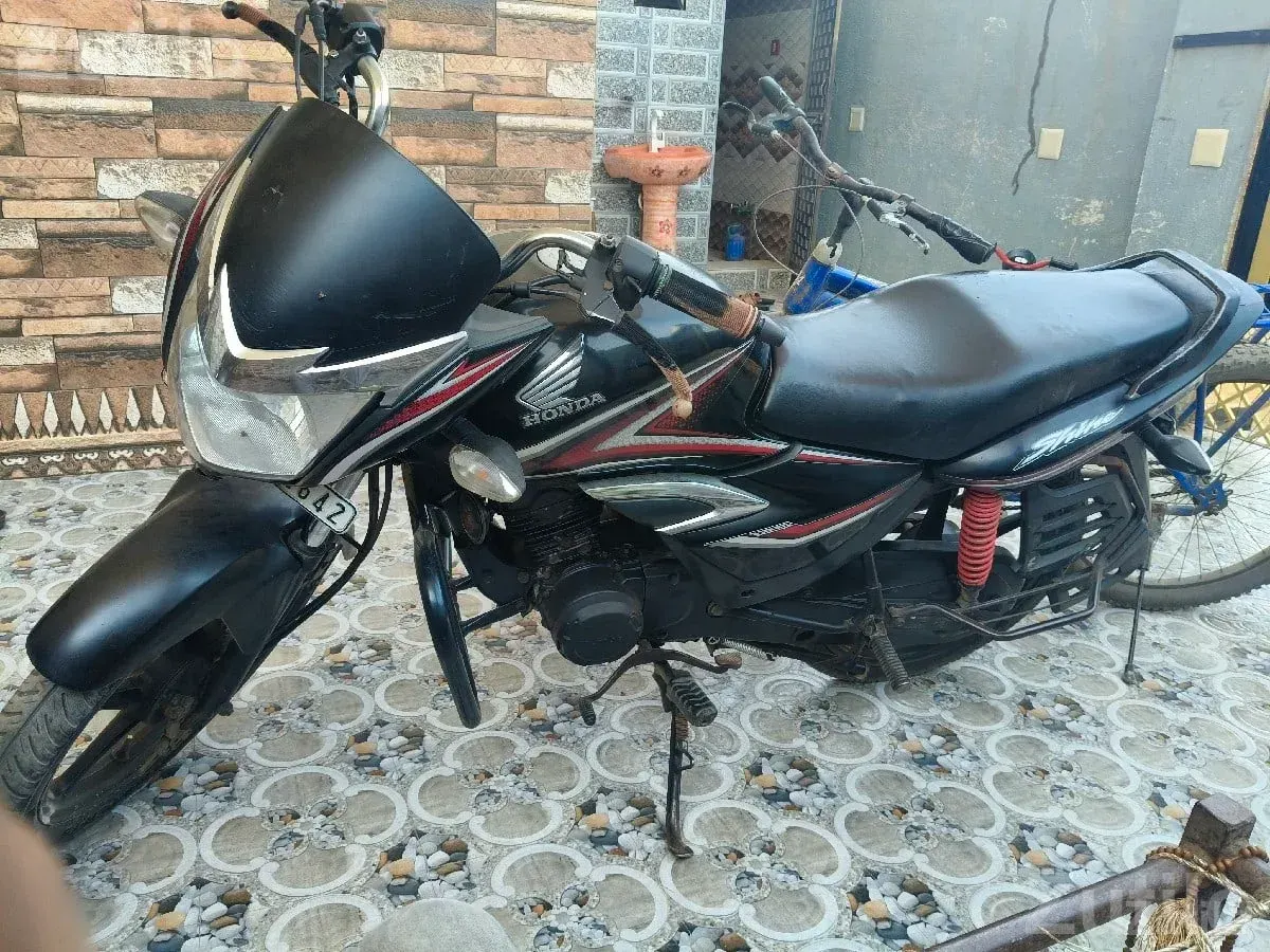 2020 Honda Shine Bike with Complete Documents - બાઇક્સ - માંગ્રોળ - Image 2
