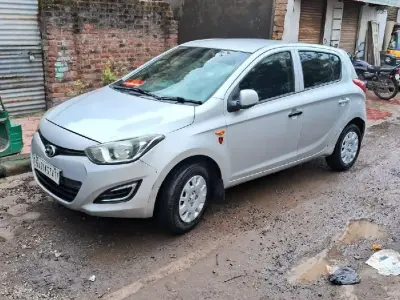 i20 modal 2013 2,25,000