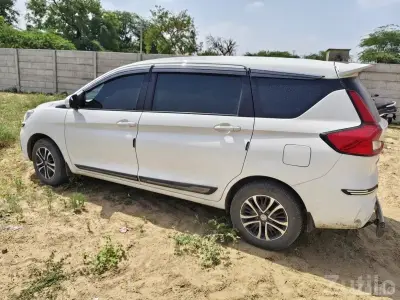 White Ertiga VXI CNG Family MPV