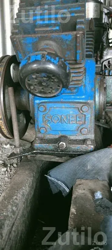 400 Pound Tank Double Piston Air Compressor - Machinery - Talaja - Image 5