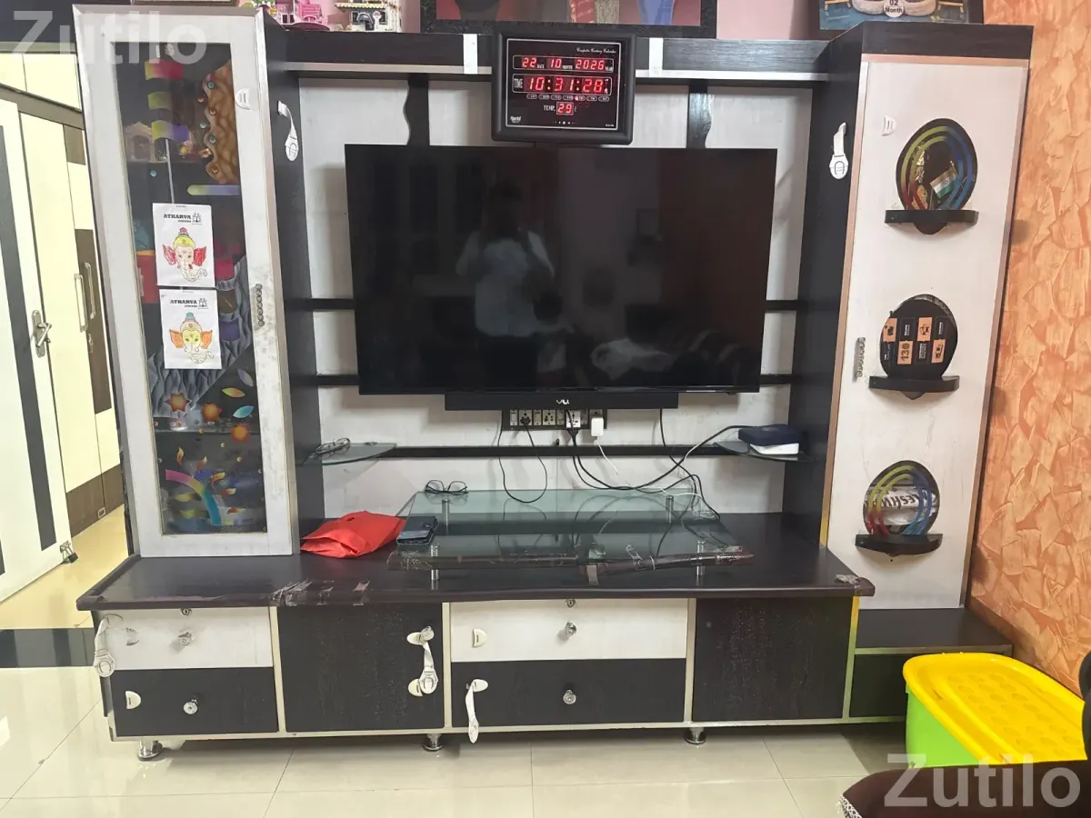 Large Wooden TV Cabinet / Entertainment Unit (8 ft x 6 ft) - Wardrobes, Cupboards & Storage - Ahmedabad City - Image 4