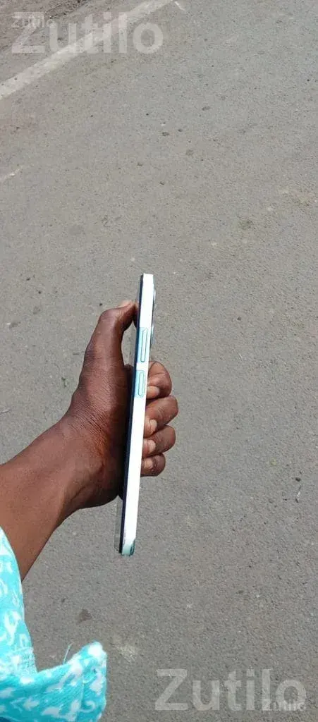 Realme 71 Mobile Phone with Peacock Back Design - Mobile Phones - Petlad - Image 3