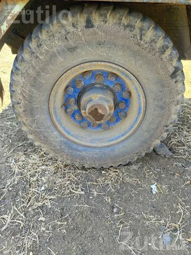 Used Trolley Tyre for Vehicle - Auto Parts - Khambhalia - Image 4