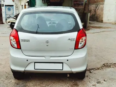Maruti Suzuki Alto 800 LX – White Hatchback