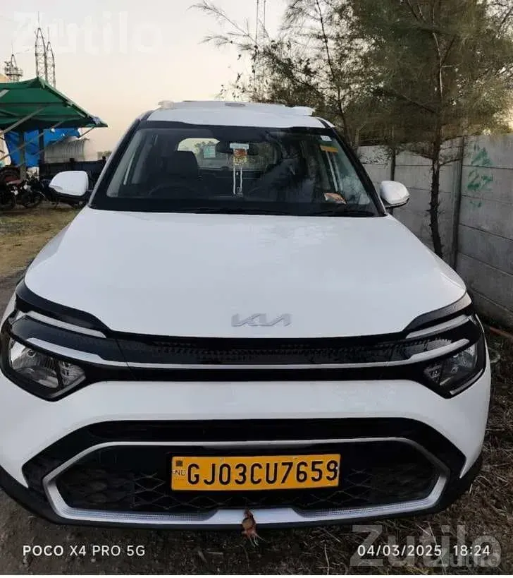 Sedan and SUV Car Rental Service - Vehicle Rentals - Rajkot City - Image 2