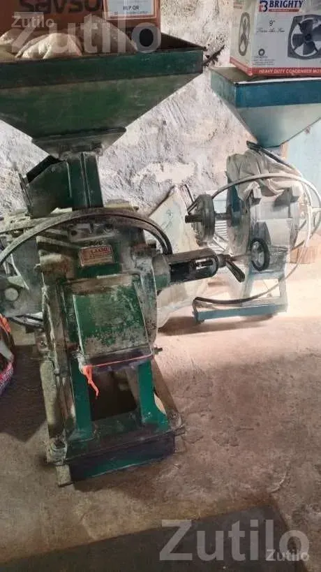 Domestic Flour Mill Machine with Crompton Motor - Machinery - Dhokadva - Image 3
