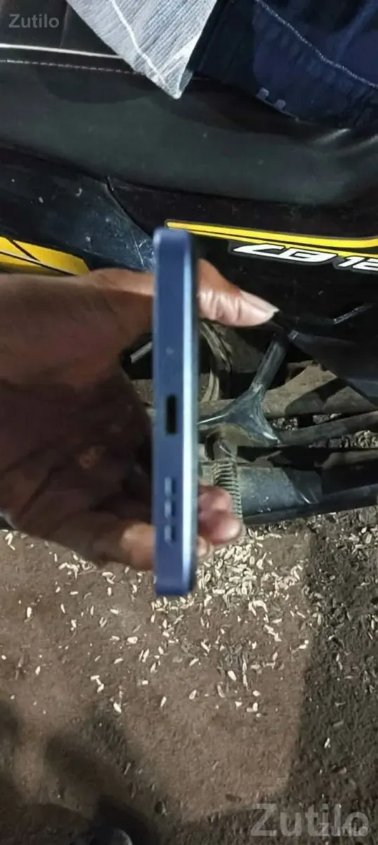 POCO M6 5G Blue Smartphone - Mobile Phones - Surat City - Image 4