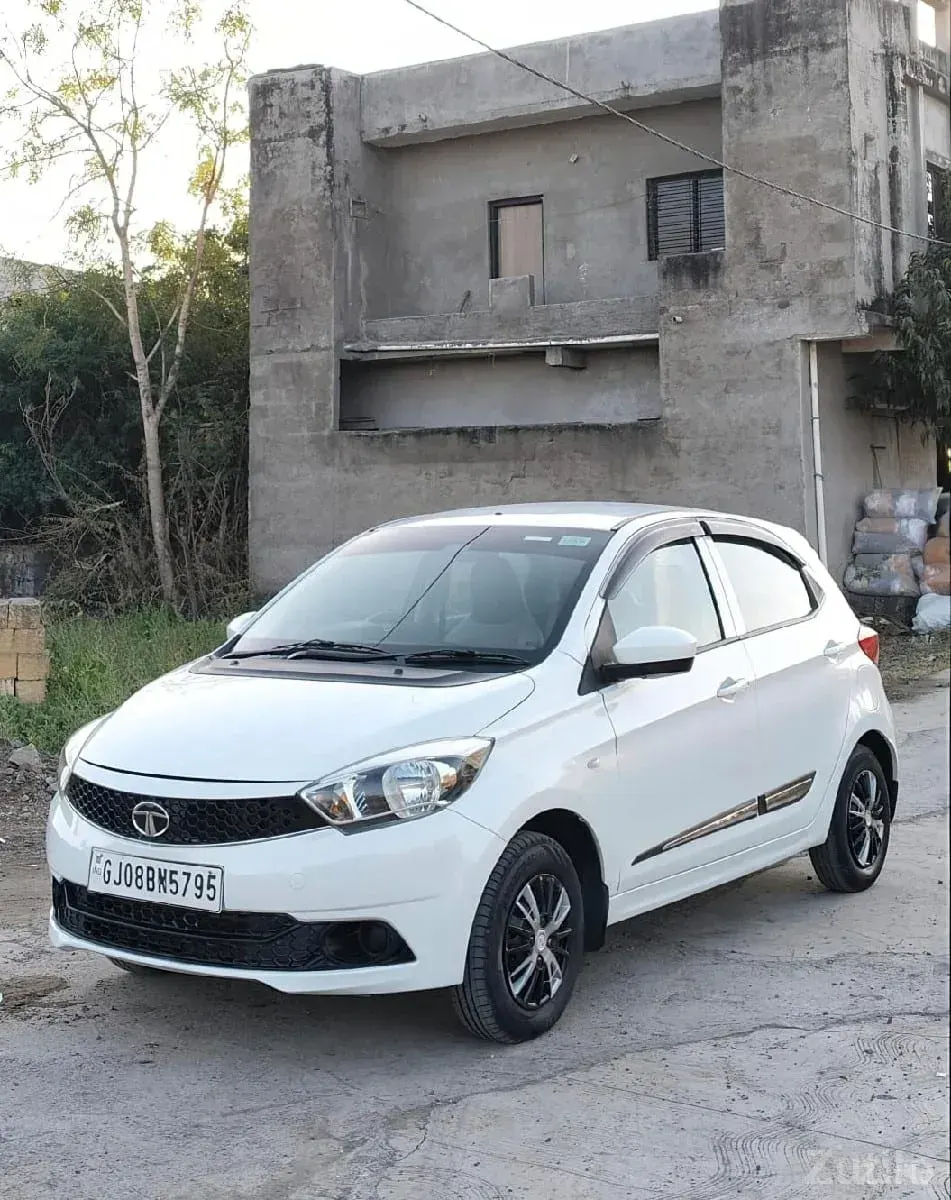 Tata Tiago Xm 1.2 Cng - Cars - Keshod - Image 4