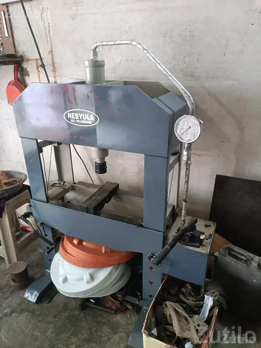 NebYula 15 Ton Hydraulic Press Machine - Machinery - Dhoraji - Image 2