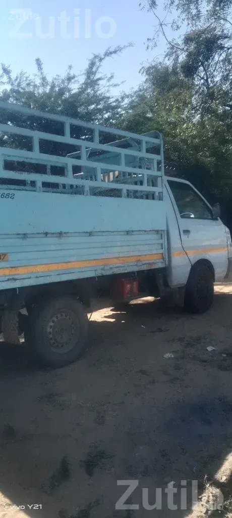 Ashok Leyland Dost 2013 Cargo Truck - ટ્રક અને લોરી - દસ્ક્રોઇ - Image 2