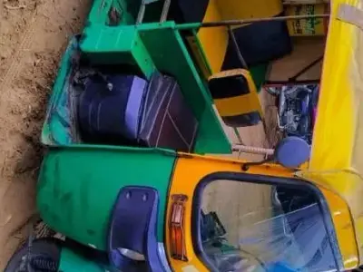 2017 Auto Rickshaw Second Owner 2017 Auto Rickshaw Second Owner