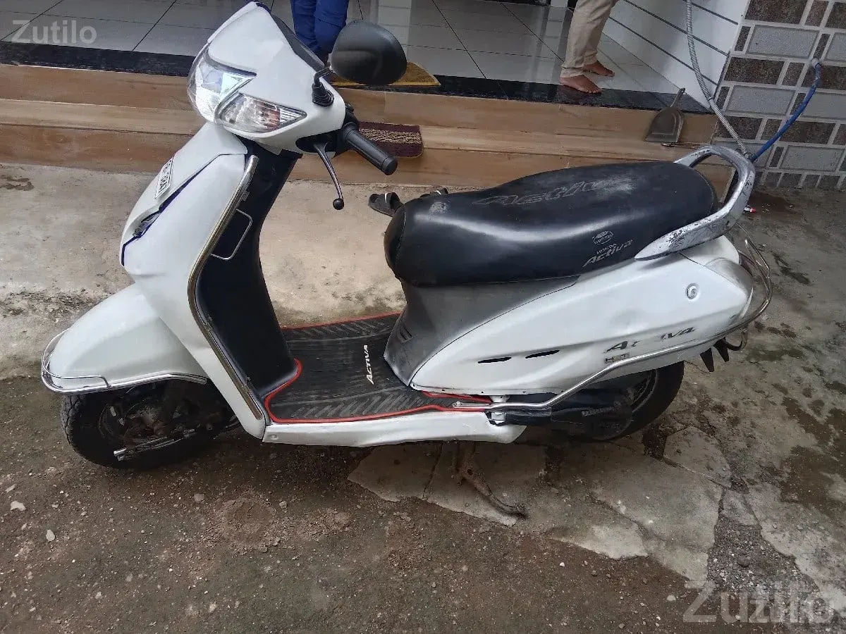 Honda Activa 2014 Used Scooter - Bikes - Lathi - Image 2