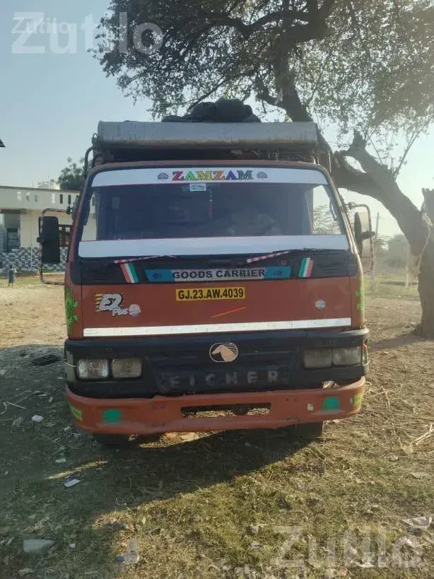 Eicher 1059 Truck 2013 with 12.5 Feet Body - Trucks & Lorries - Jambusar - Image 4