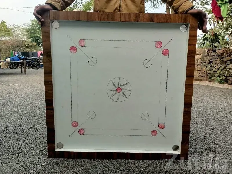 Wooden Carrom Board for Indoor Play - Board / Indoor Games - Kalyanpur - Image 2