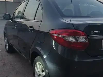 Tata Zest Grey Sedan in Good Condition Tata Zest Grey Sedan in Good Condition
