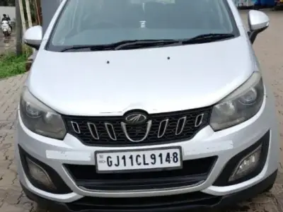 Mahindra maraajo Mahindra maraajo