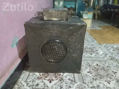 12 Inch Speaker Box with 8 Inch Speakers