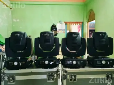 Stage Truss Light Set with 4 Beam Moving Heads Stage Truss Light Set with 4 Beam Moving Heads