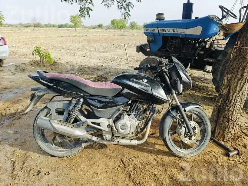 Bajaj Pulsar 2015 Model Bike - Bikes - Kadi - Image 3