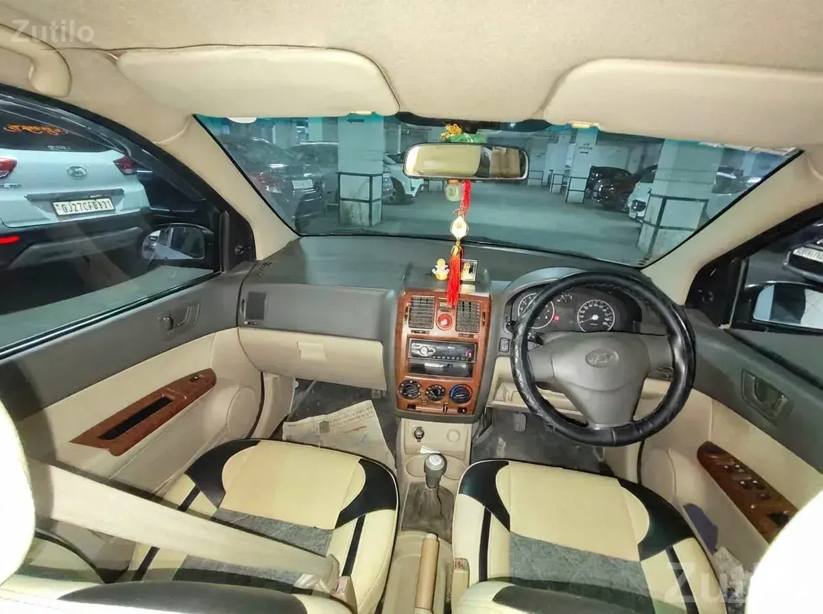 White Hyundai Getz – Reliable Hatchback Car - Cars - Ahmedabad City - Image 4