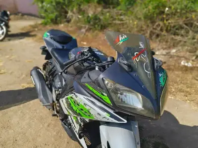 Used Yamaha R15 V2 2016 Bike for Sale Used Yamaha R15 V2 2016 Bike for Sale