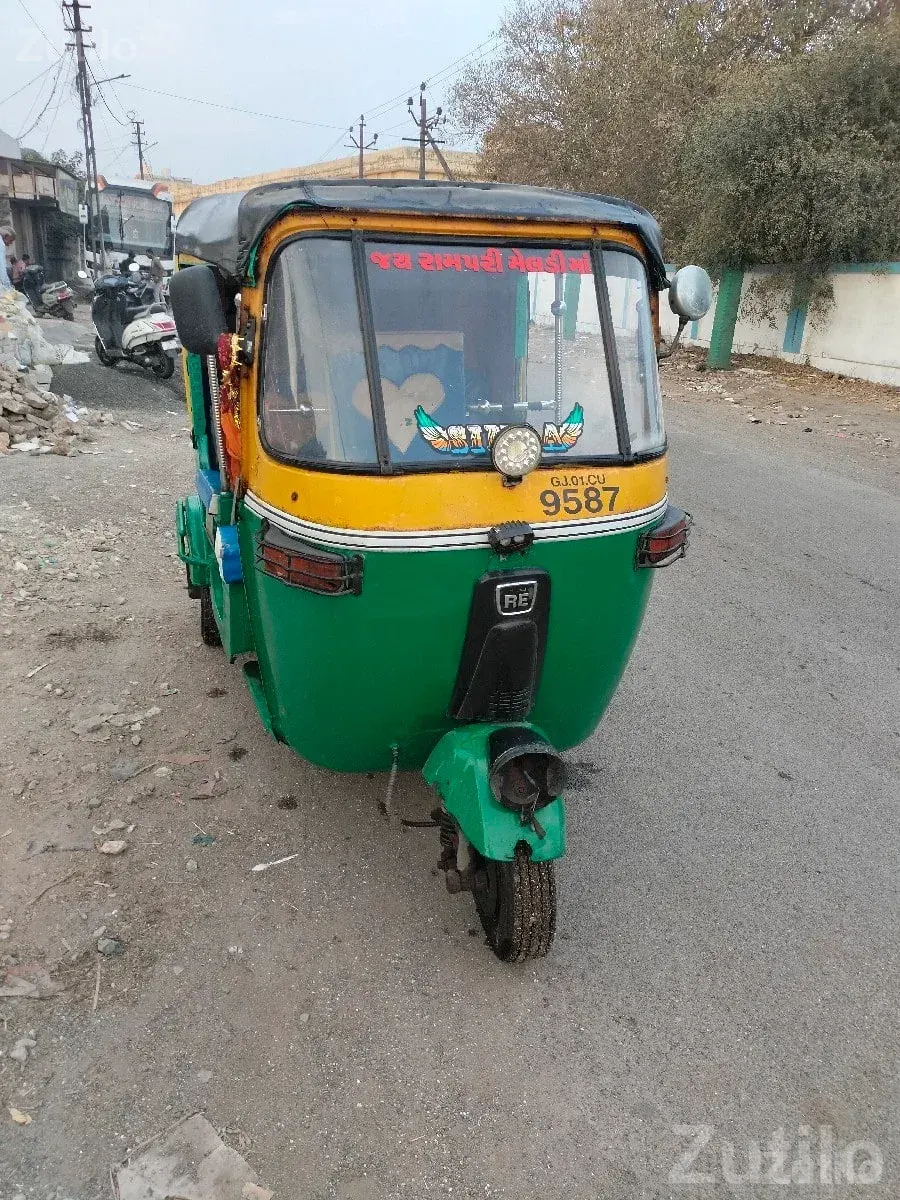 2011 CNG Auto Rickshaw - Auto Rickshaws - Dhoraji - Image 3