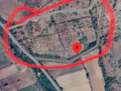 જમીન વેચવાની છે
