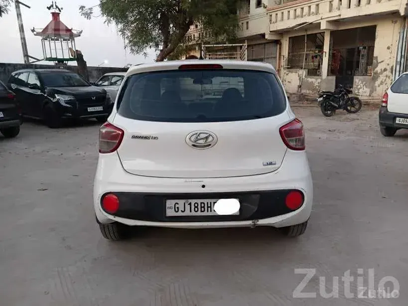 Hyundai Grand i10 Magna CNG 2018 - કાર - મહેસાણા શહેર - Image 3