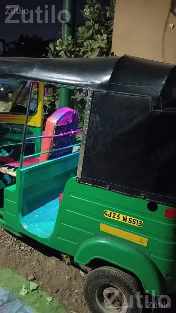 2010 CNG Auto Rickshaw Single Owner - ઓટો રિક્ષા - ભાવનગર શહેર - Image 4