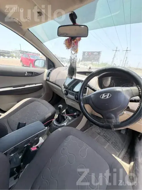 Hyundai i20 2011 Petrol CNG Car - Cars - Kalyanpur - Image 3