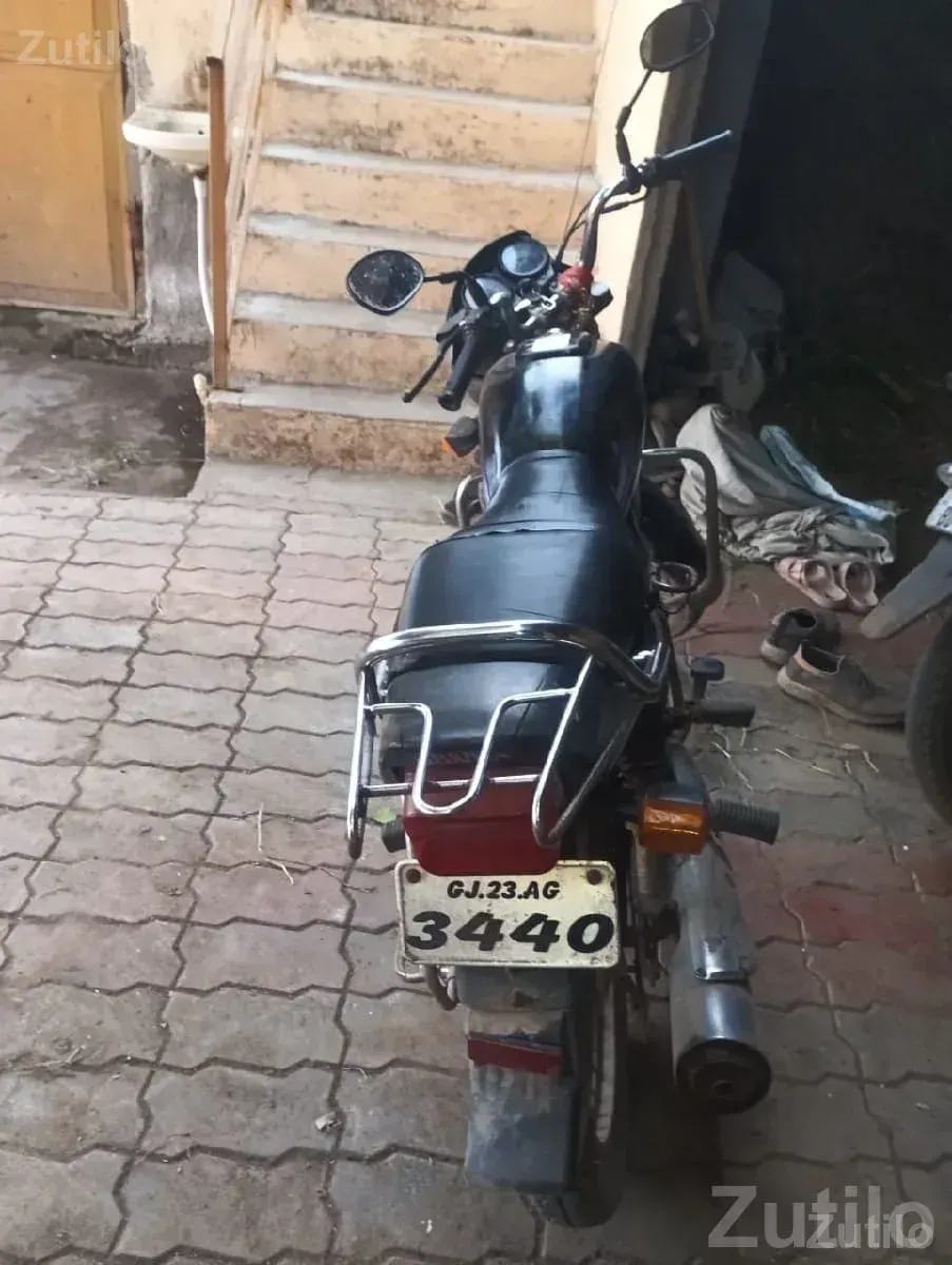 Hero Honda Splendor 2012 Used Bike Sale - બાઇક્સ - ભેસાણ - Image 3